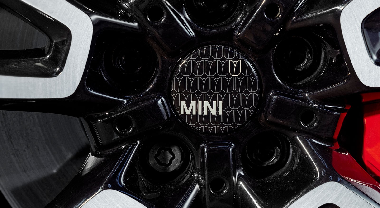 18인치 JCW 서킷 스포크 휠.